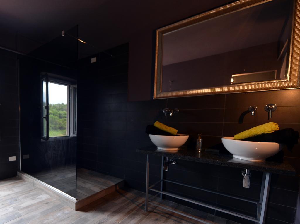 Agriturismo Gocce Di Luna チェッレ・リーグレ 部屋 写真