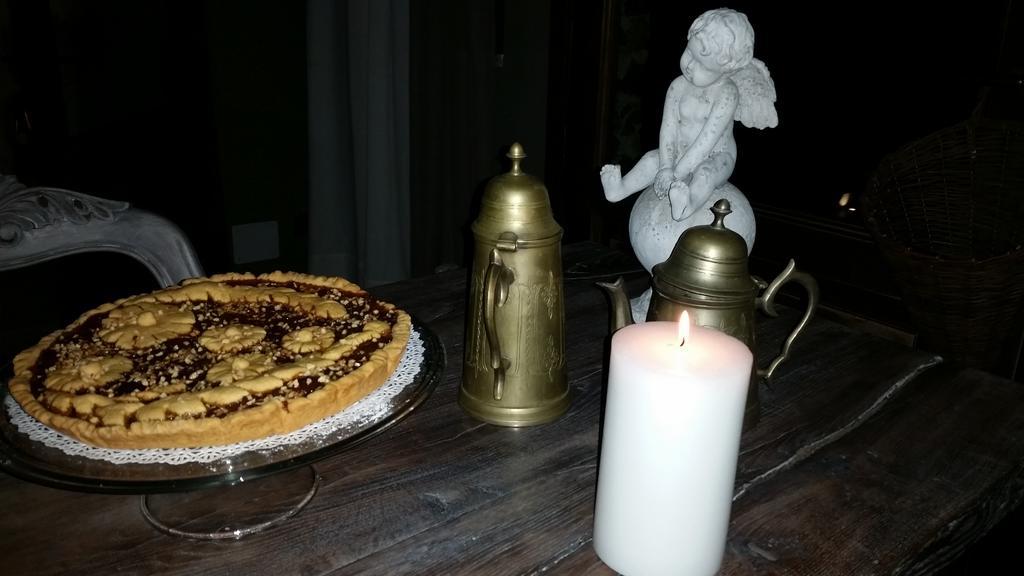 Agriturismo Gocce Di Luna チェッレ・リーグレ エクステリア 写真