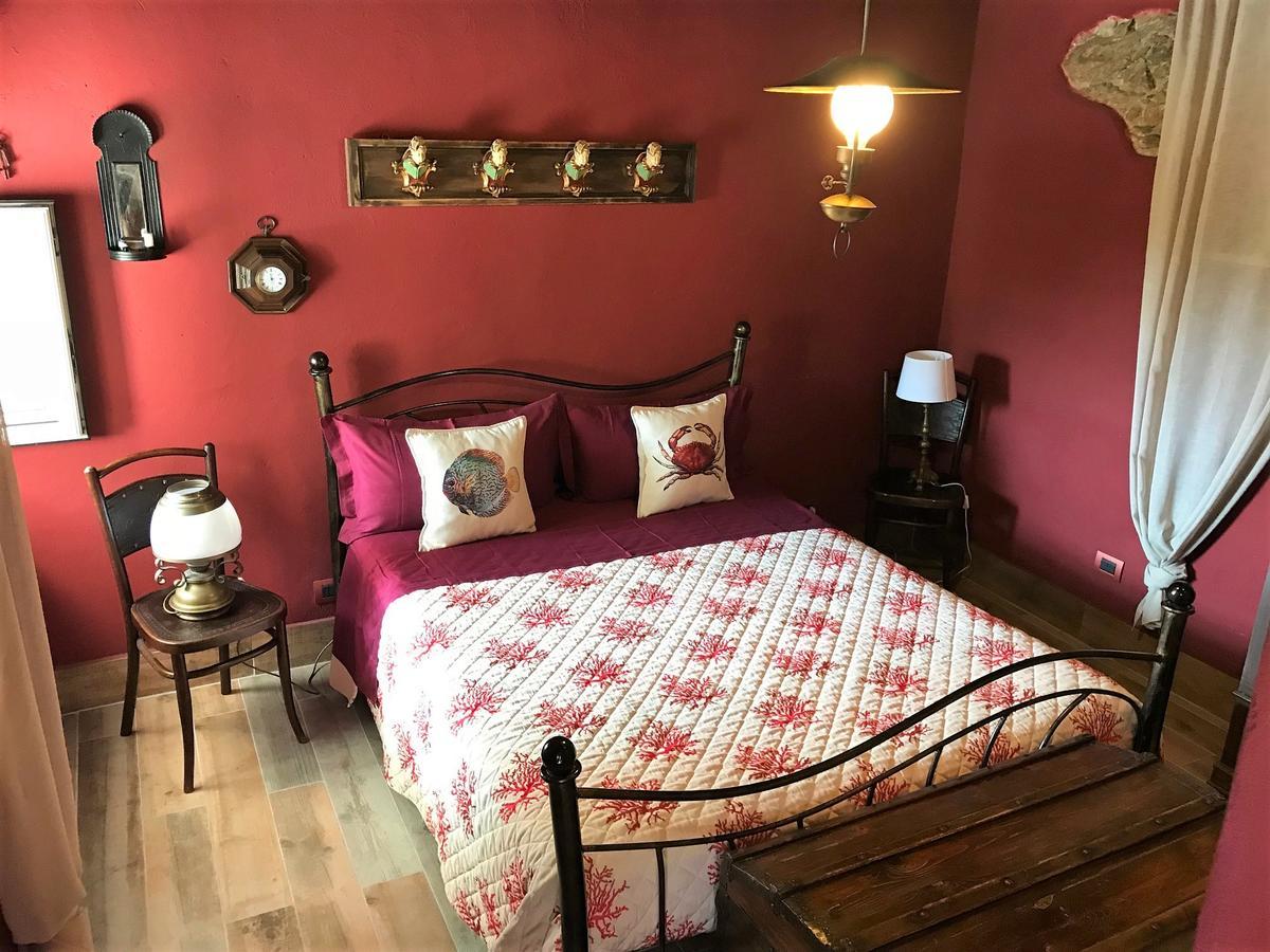 Agriturismo Gocce Di Luna チェッレ・リーグレ エクステリア 写真