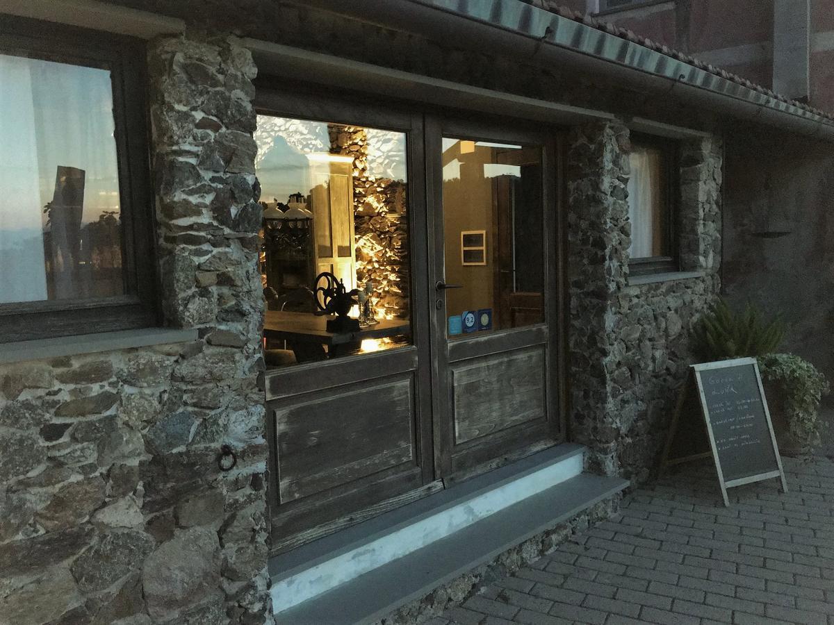 Agriturismo Gocce Di Luna チェッレ・リーグレ エクステリア 写真