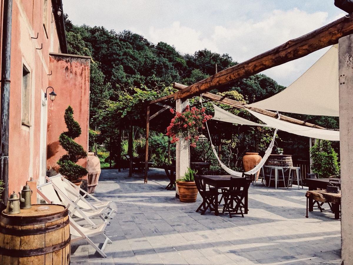 Agriturismo Gocce Di Luna チェッレ・リーグレ エクステリア 写真